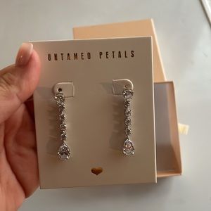Untamed Petals bridal earrings